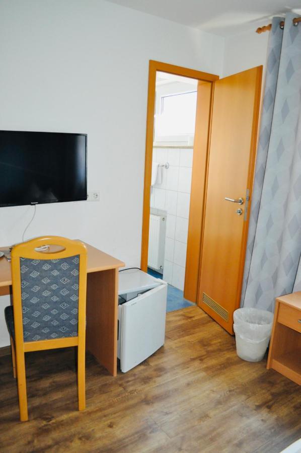 Hotel Discovery Stuttgart Eksteriør bilde